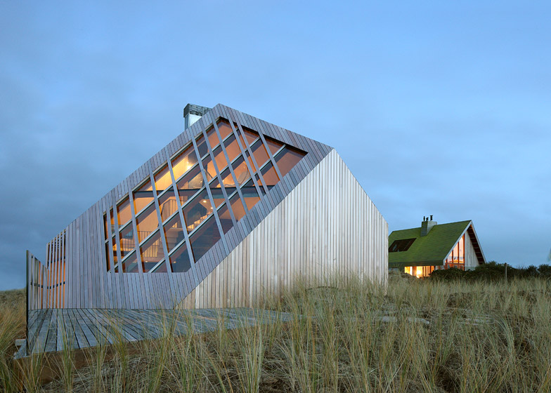 Dune-House-by-Marc-Koehler-Architects_dezeen_784_3