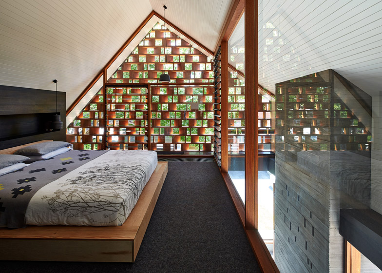 Local-House-by-MAKE-architecture_dezeen_784_1